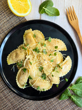 Load image into Gallery viewer, Lemon Basil Ricotta Ravioli